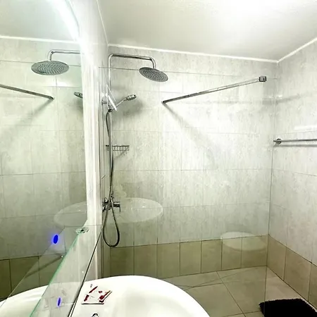 Apartman Ferienwohnung Fuer 4 Personen Ca 60 Qm In Playa De Las Americas, Teneriffa Und Los Cristianos - B62850 Playa de las Américas