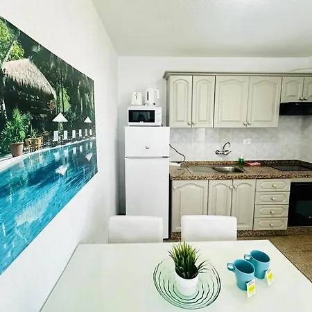 Ferienwohnung Fuer 4 Personen Ca 60 Qm In Playa De Las Americas, Teneriffa Und Los Cristianos - B62850 * Playa de las Américas